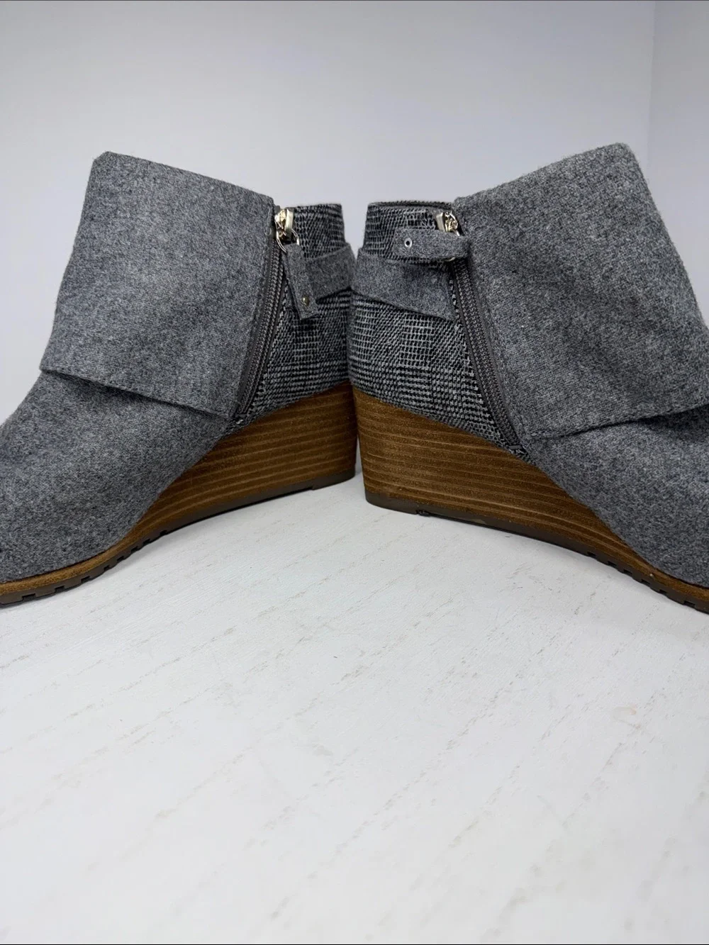 Dr. Scholl's Gray Fold-Over Wedge Ankle Booties